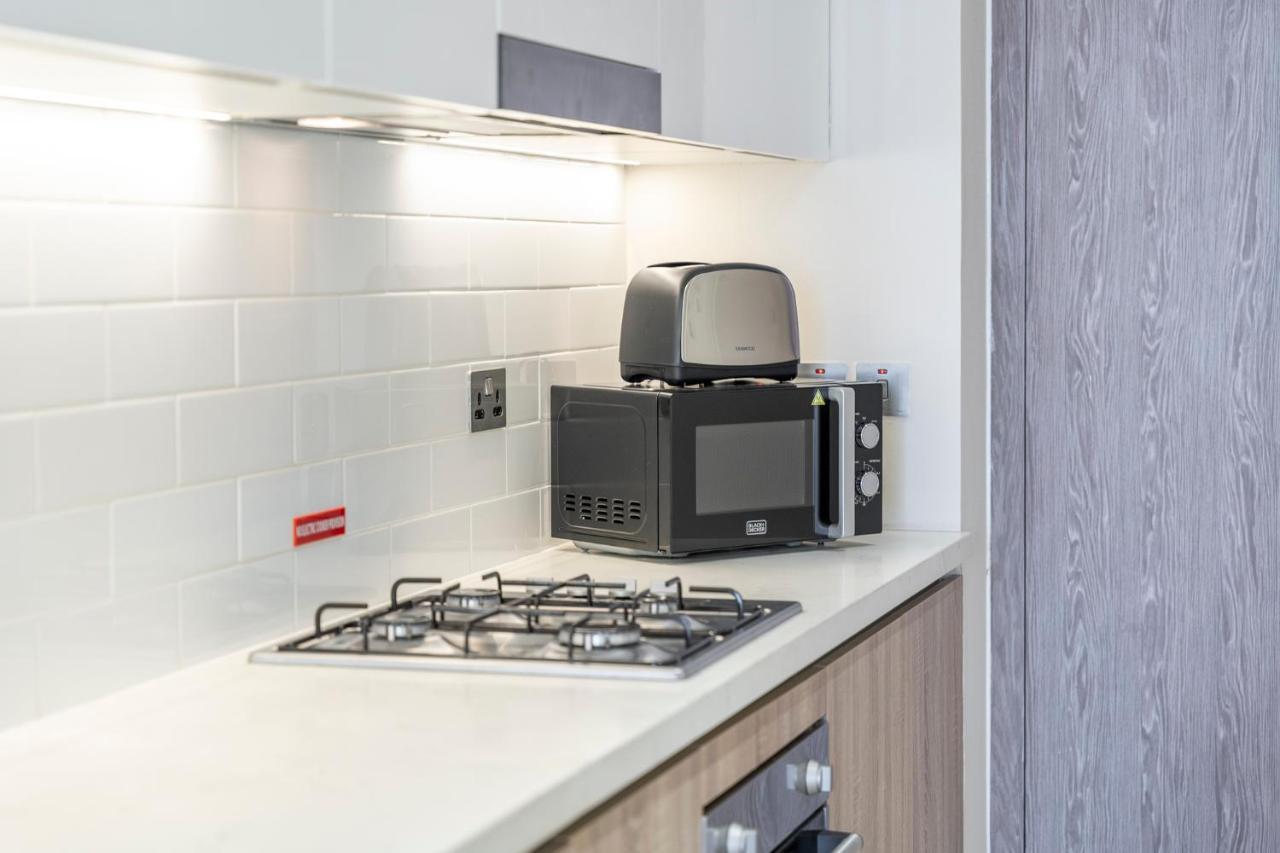 Apartment Dive Into Luxury At Liv - Suiteable Dubai