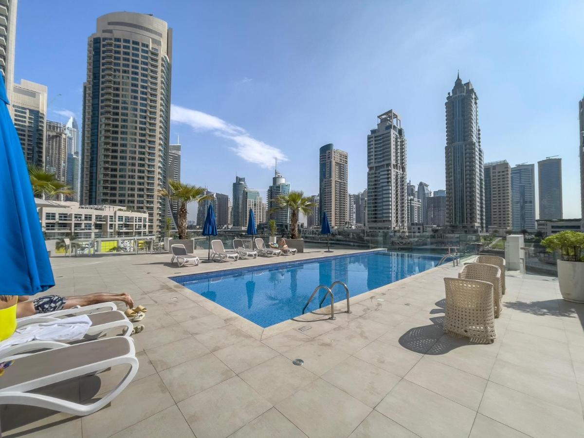 Dive Into Luxury At Liv - Suiteable