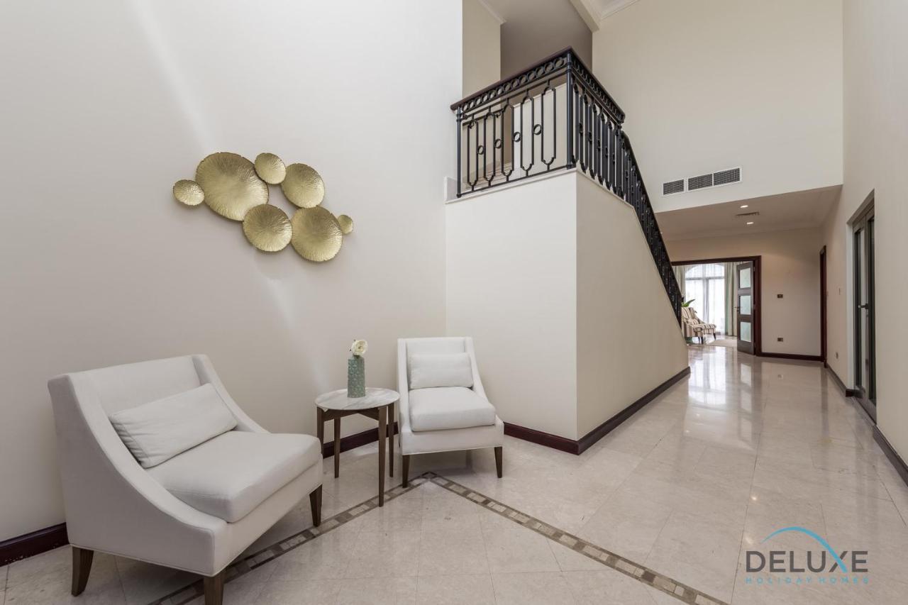 Charming 5br With Assistant's And Private Pool On Palm Jumeirah By Deluxe Apartment *
