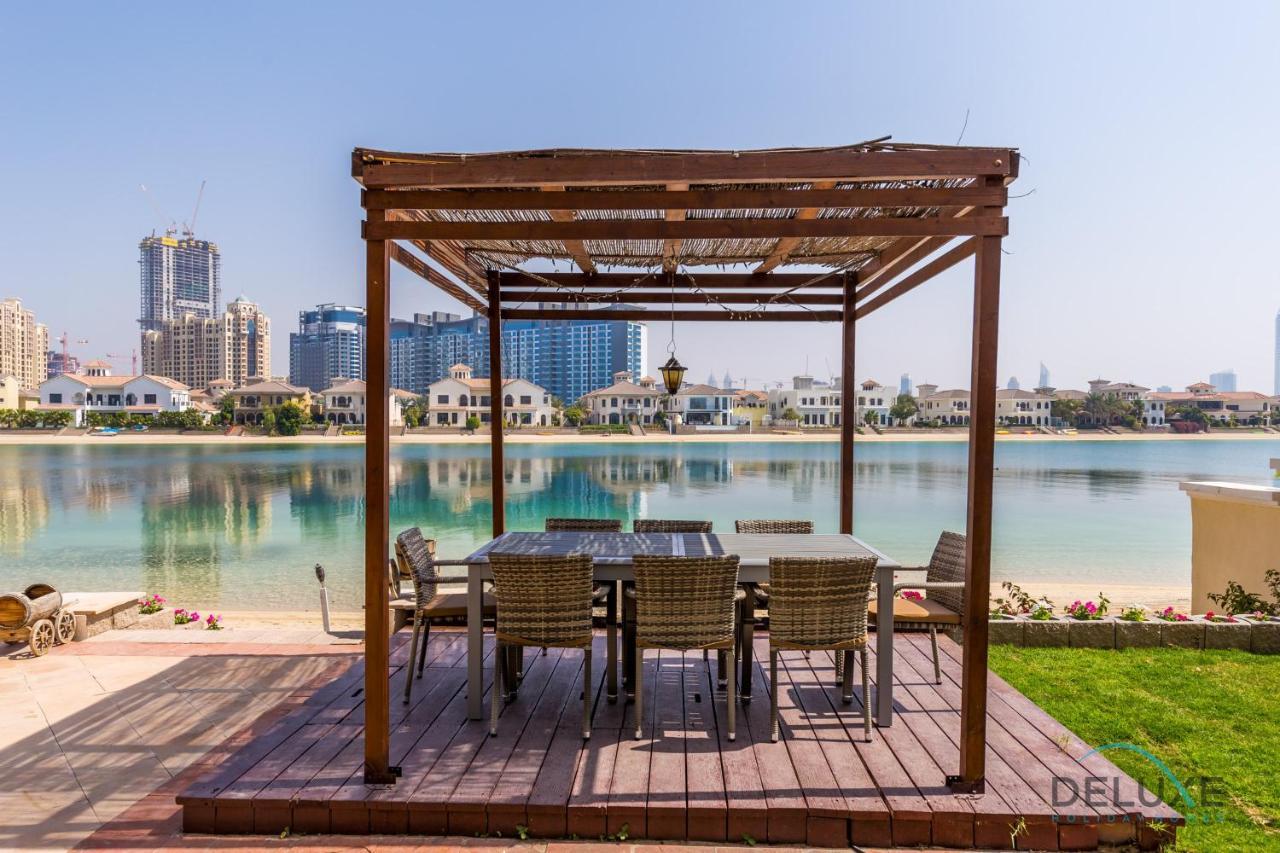 Charming 5br With Assistant's And Private Pool On Palm Jumeirah By Deluxe Apartment *