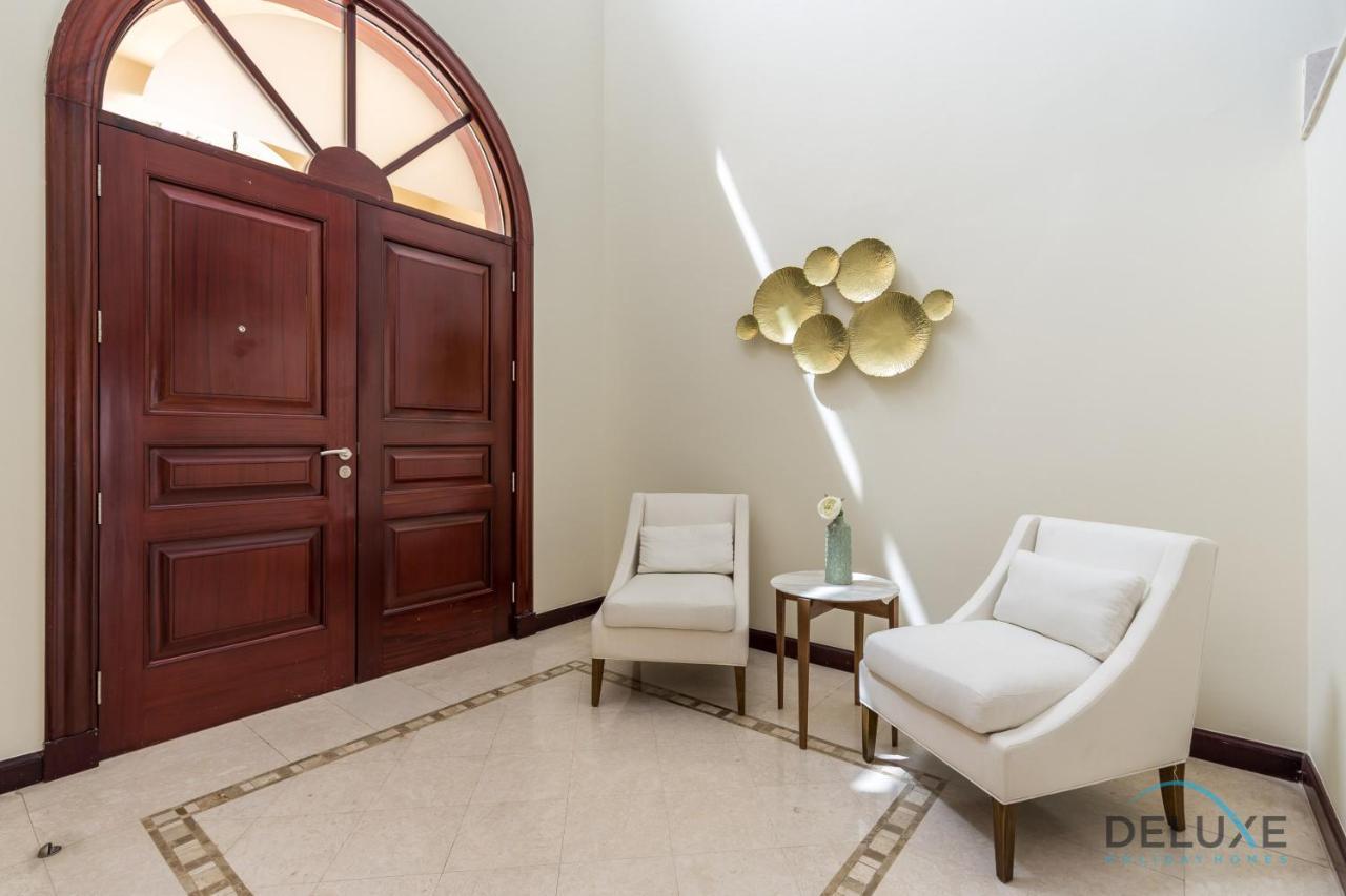 Charming 5br With Assistant's And Private Pool On Palm Jumeirah By Deluxe *