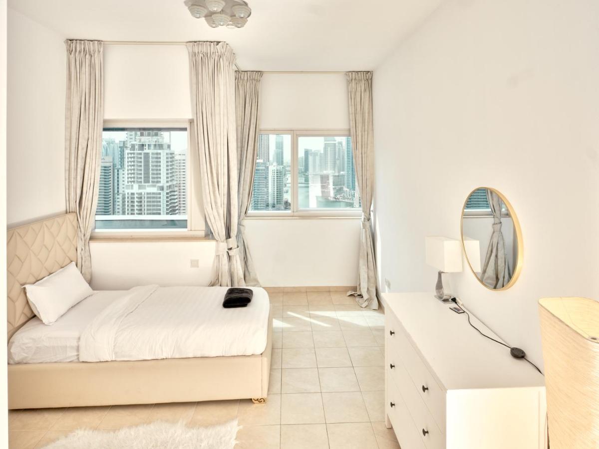 Apartment Luxury 2 Bedroom With Full Marina View Dubai