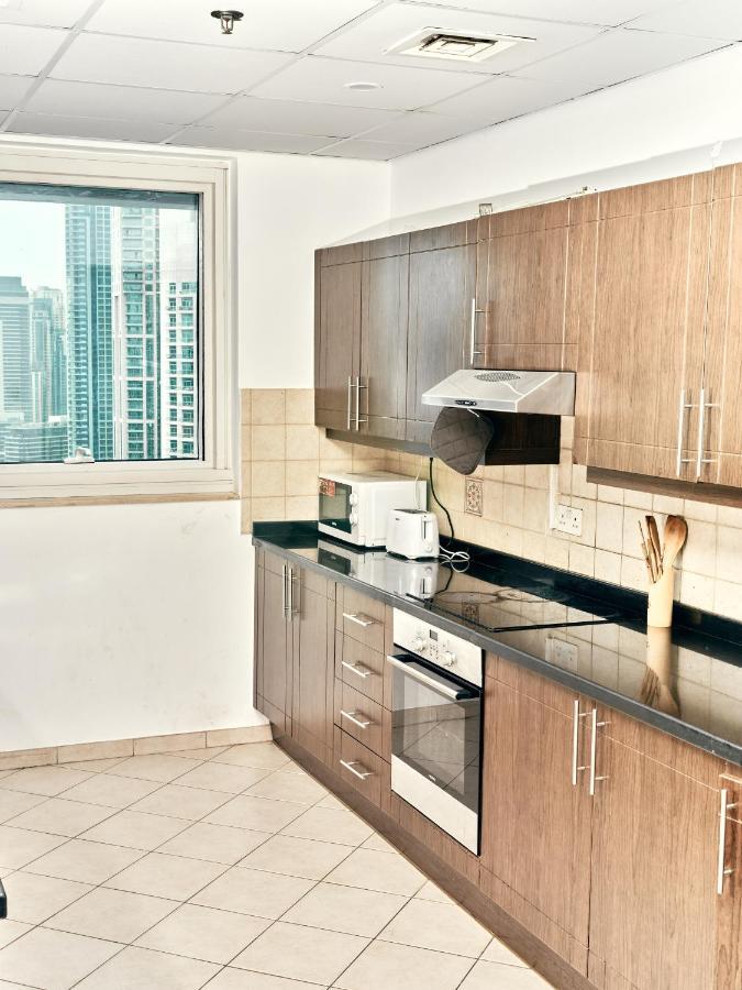 Luxury 2 Bedroom With Full Marina View Apartment Dubai