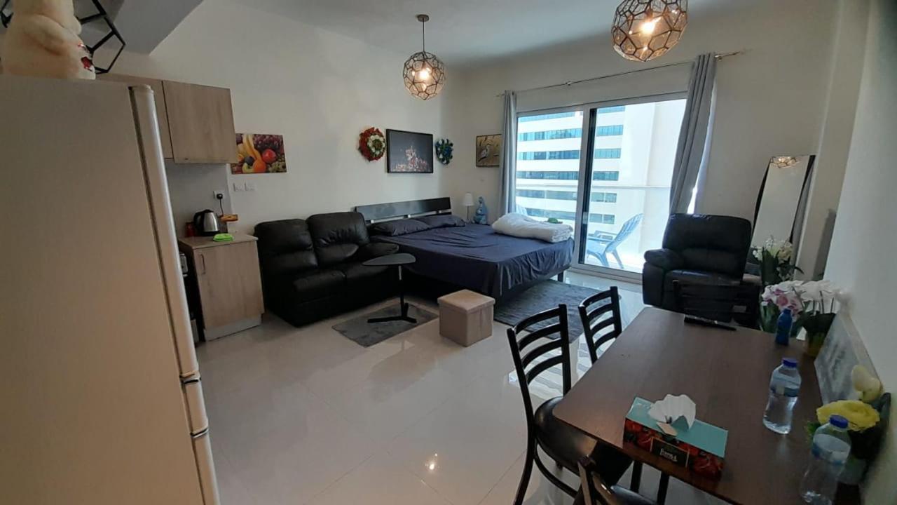 Your 2 Bbay Apartment