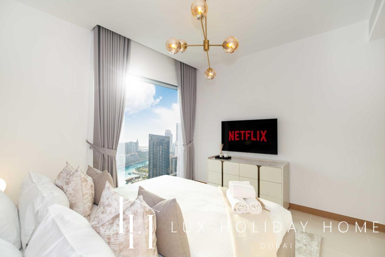Lux The Vida Marina 2 Apartment *