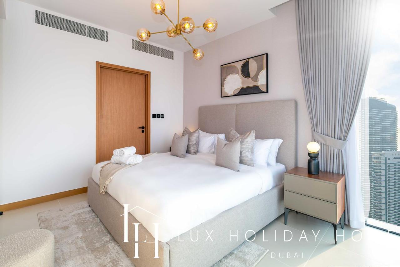 Lux The Vida Marina 2 Dubai