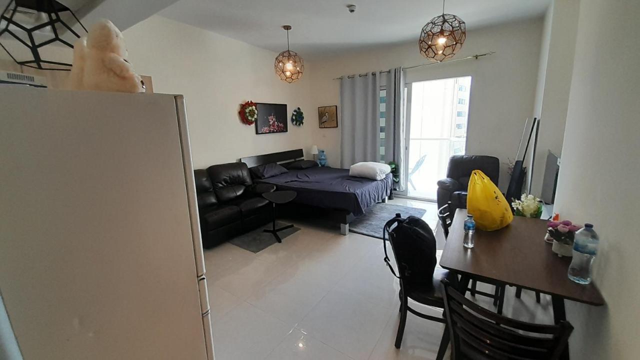 Your 2 Bbay Apartment Dubai
