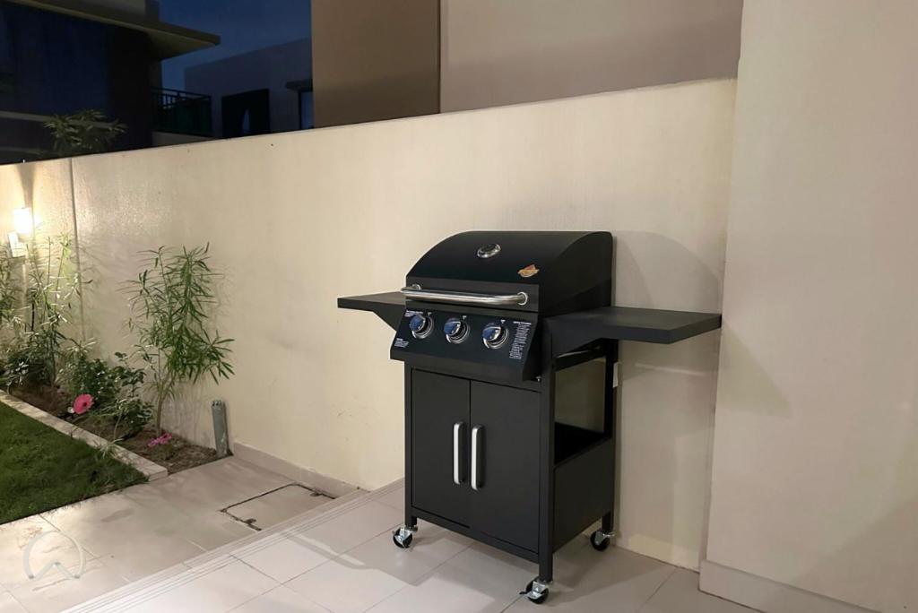 Oraya - Suburban Serenity At Spacious 4br In Maple 2 * Dubai