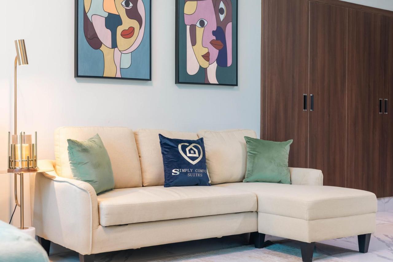 Elegant Near Burj Khalifa And Mall Apartment