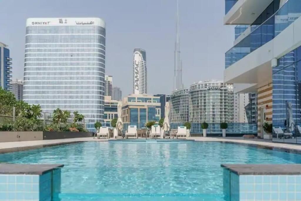 Apartment Canal Access Studio, 1 Min Walk To Business Bay Marina