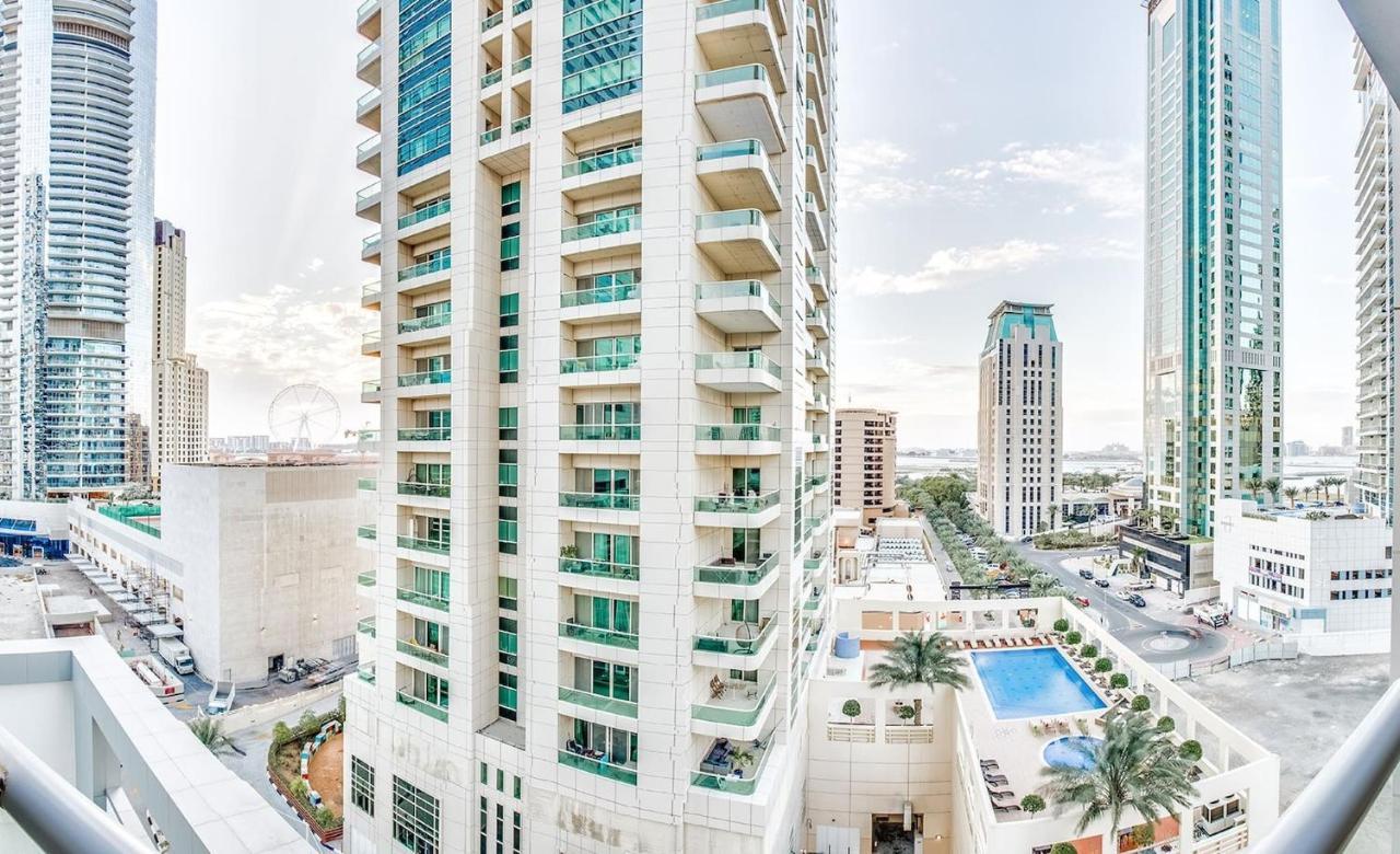 Apartment Very In Skyview Tower Marina