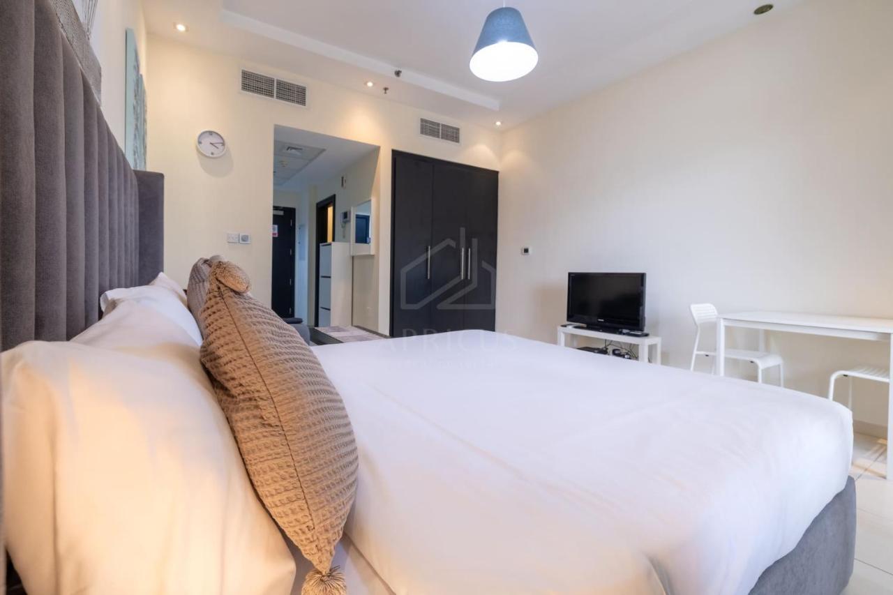 Very In Skyview Tower Marina Apartment Dubai