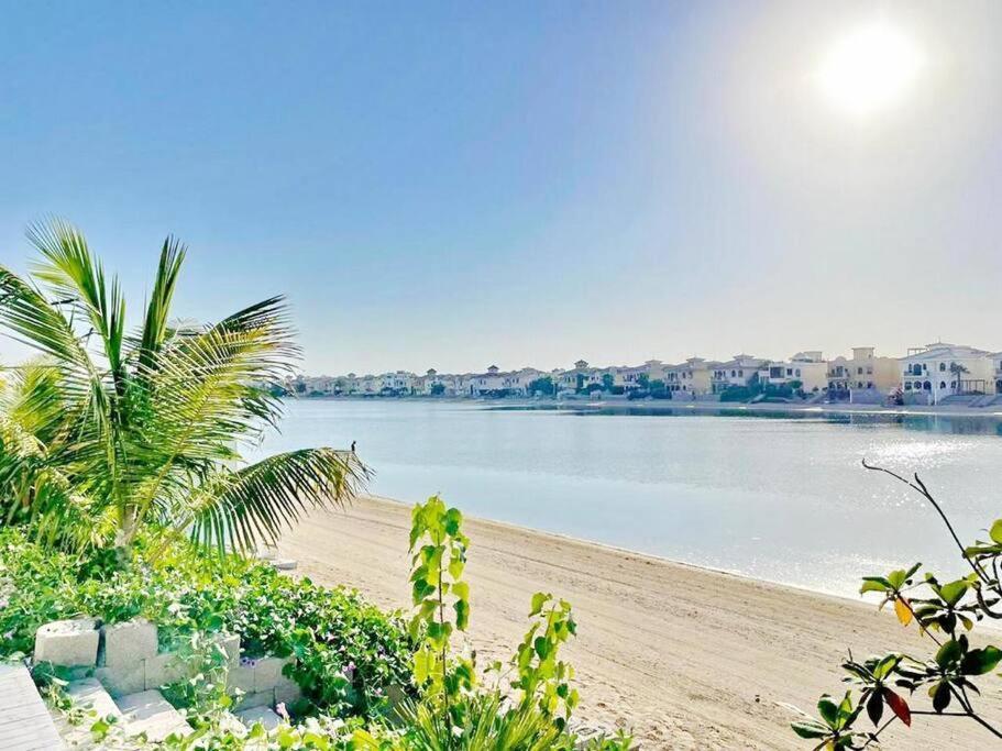 Villa Stunnin Manresa With Private Beach & Pool On Palm Island
