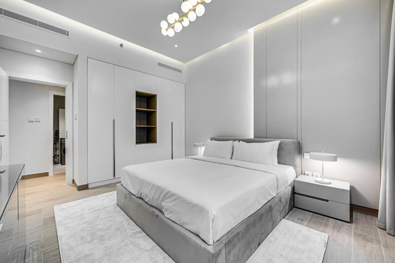 Beautiful 1 Bedroom In Port De La Apartment