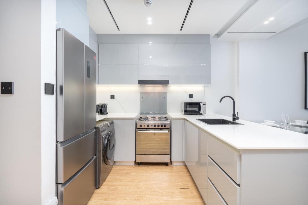 Apartment Elegant Treat With Burj Khalifa View By Suiteable *