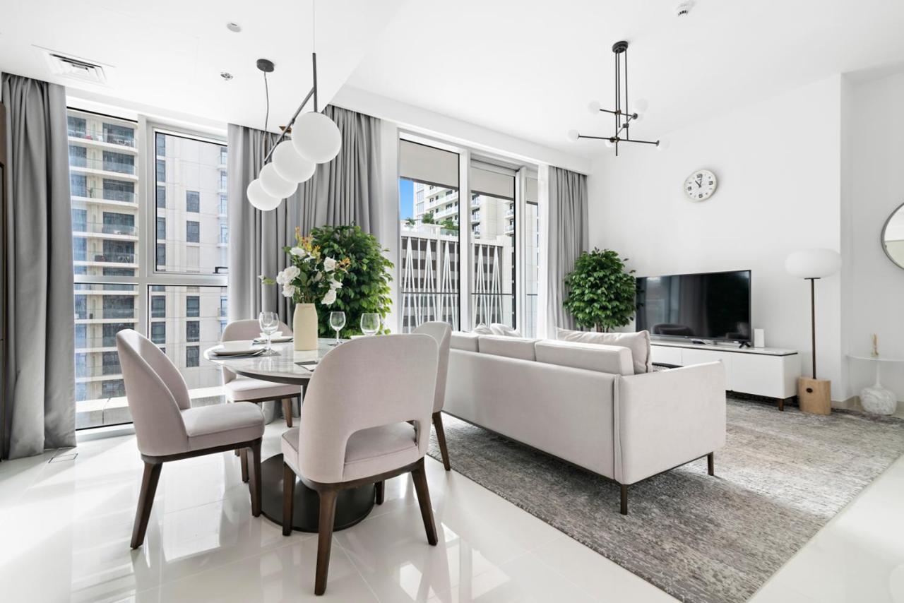 Stonetree - Luxurious With Private Access Apartment