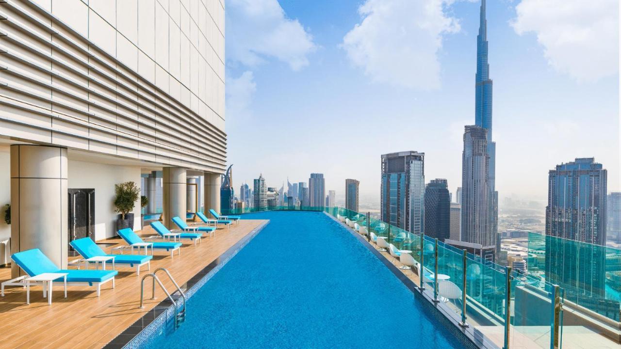 Highest Infinity Pool Burj Khalifa View By Ndp Rent