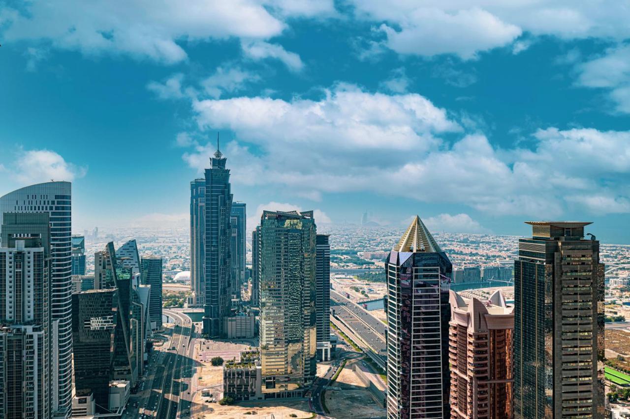 Highest Infinity Pool Burj Khalifa View By Ndp Rent Apartment Dubai