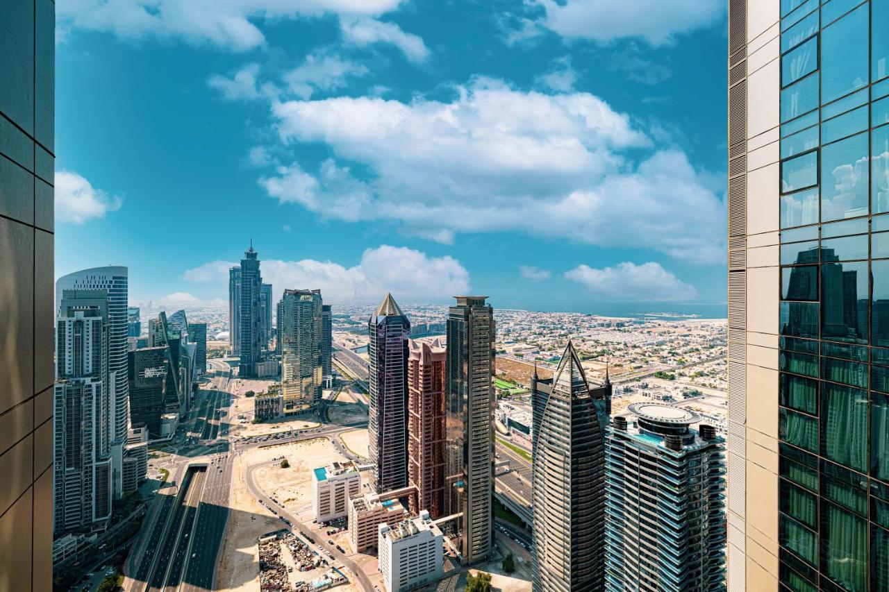 Highest Infinity Pool Burj Khalifa View By Ndp Rent Dubai