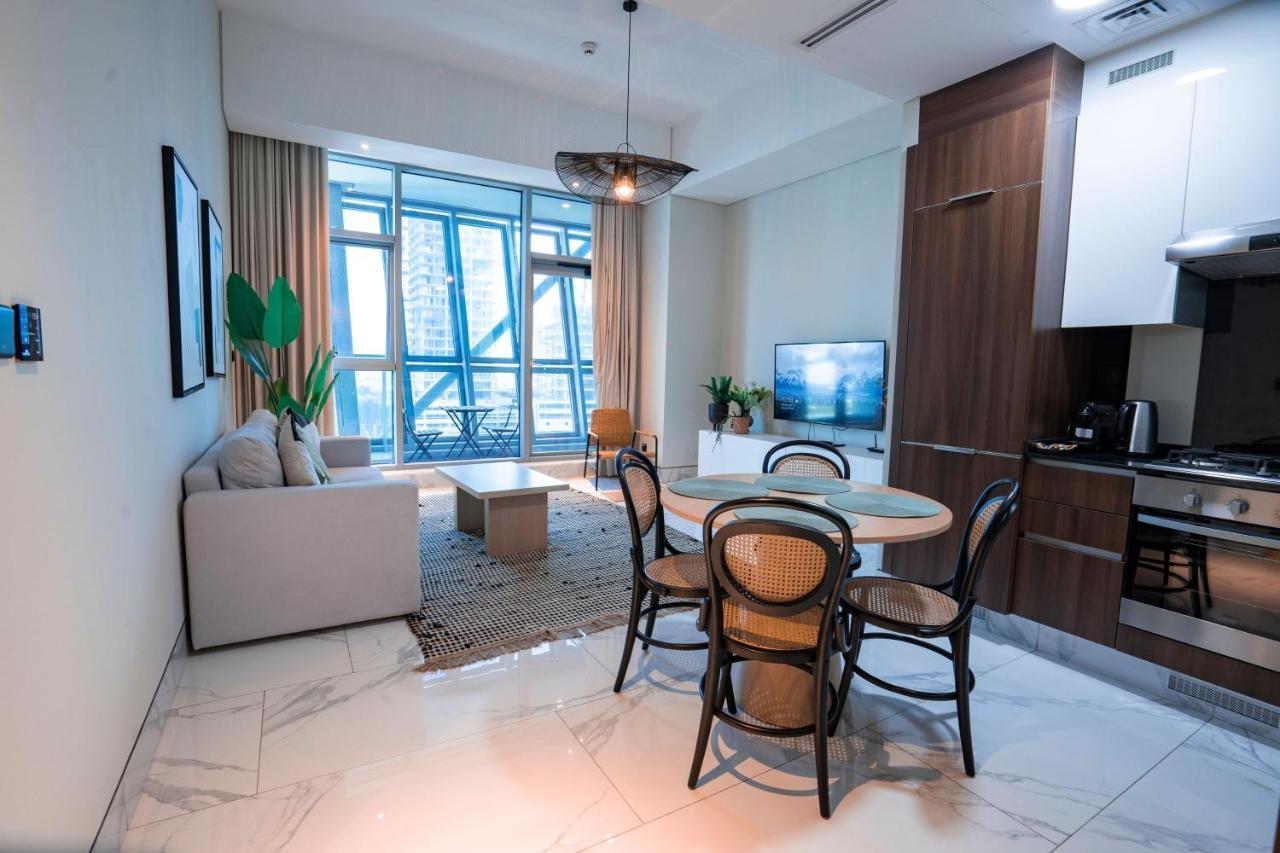 Apartment Elegant 1 Bedroom In J One *