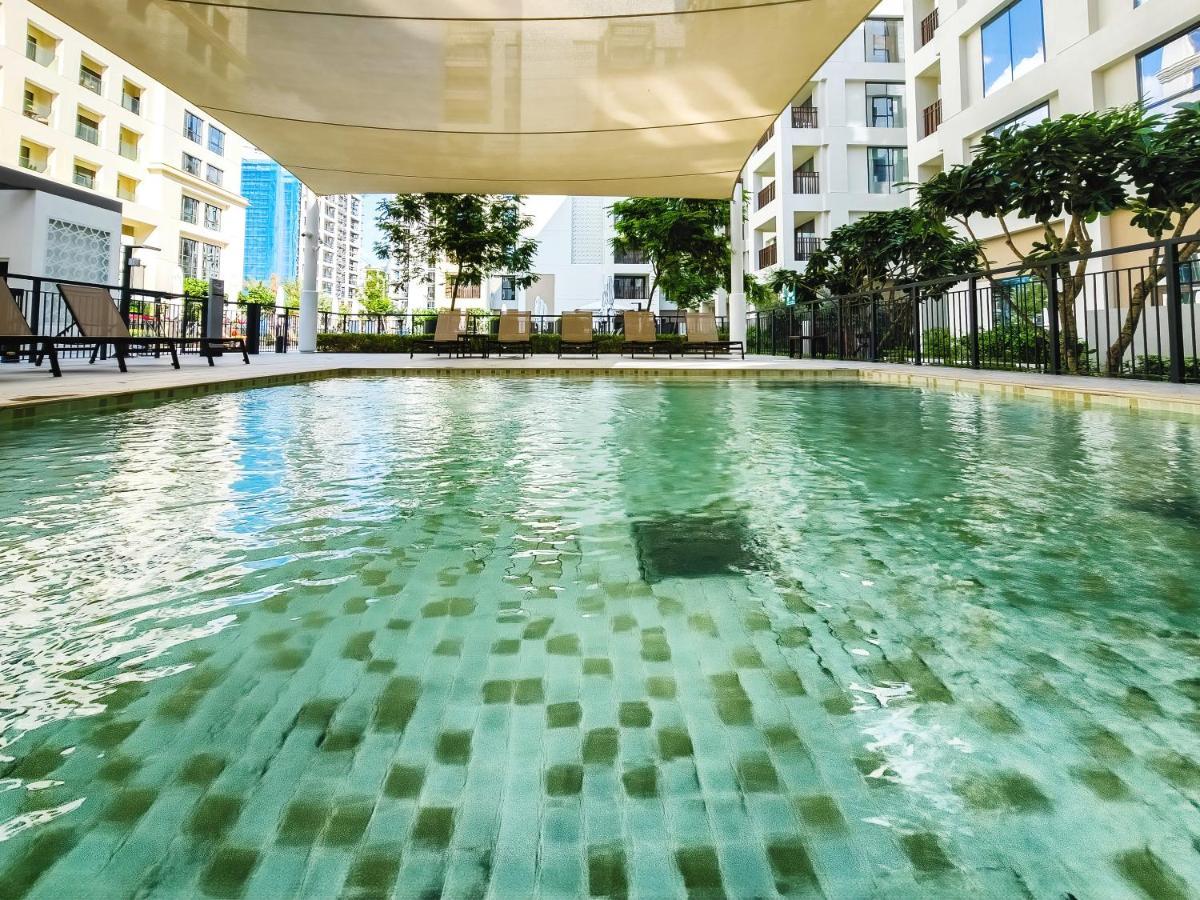 In Surf At Creek With Private Lagoon Access Apartment Dubai