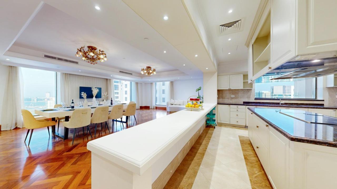 Huge Penthouse With Yacht Included And Private Pool!!! * Dubai