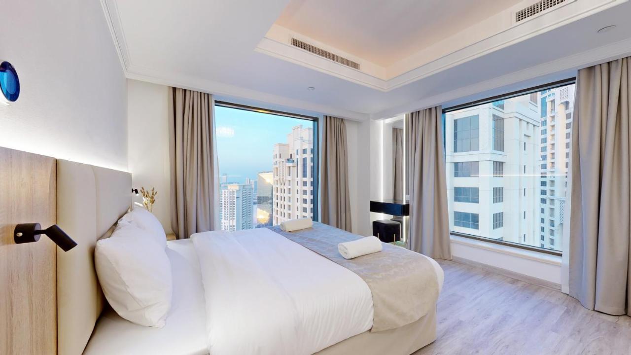 Apartment Huge Penthouse With Yacht Included And Private Pool!!! Dubai