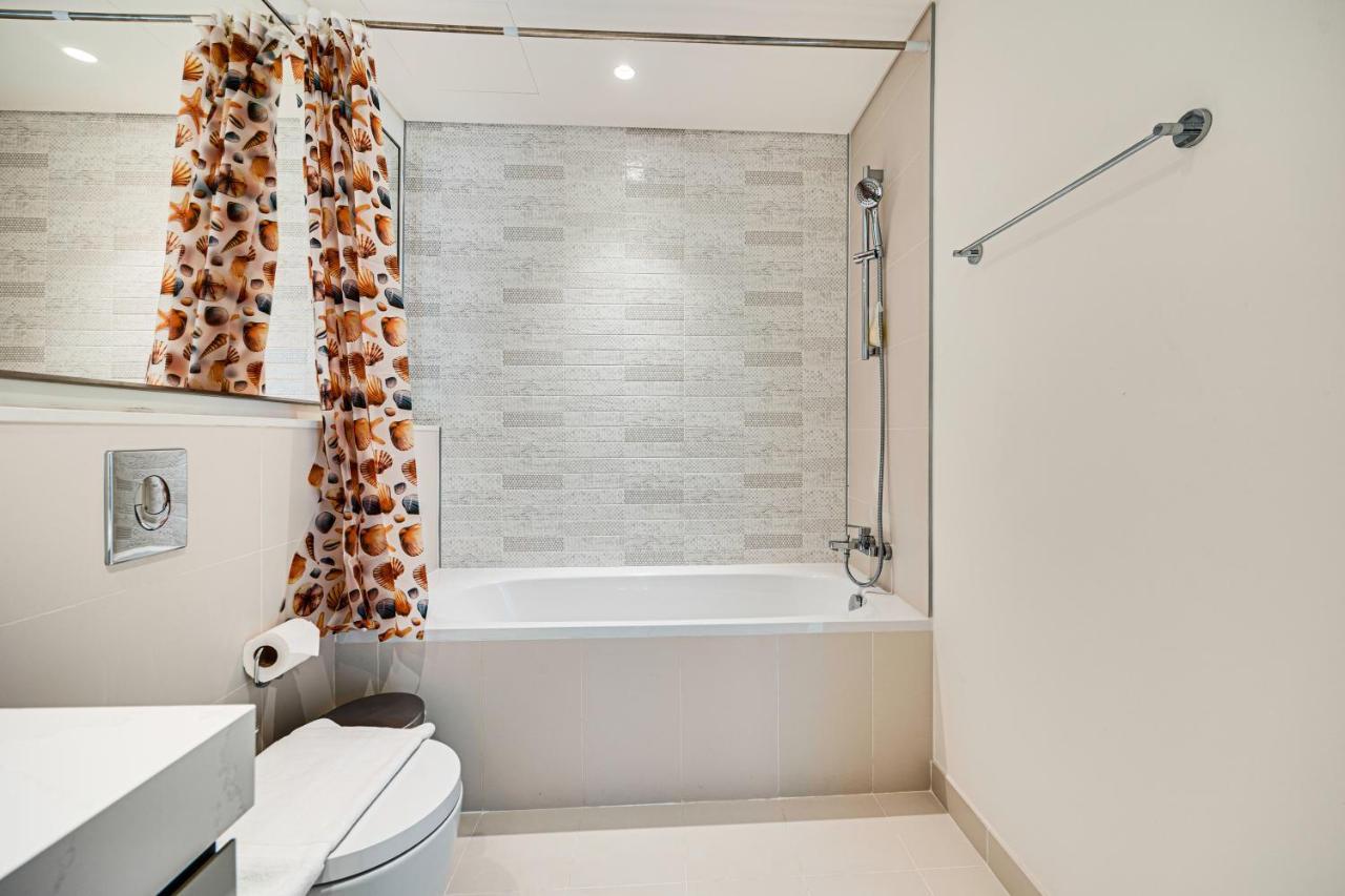 Emaar Beachfront Sunrise Bay 2bdr Apartment