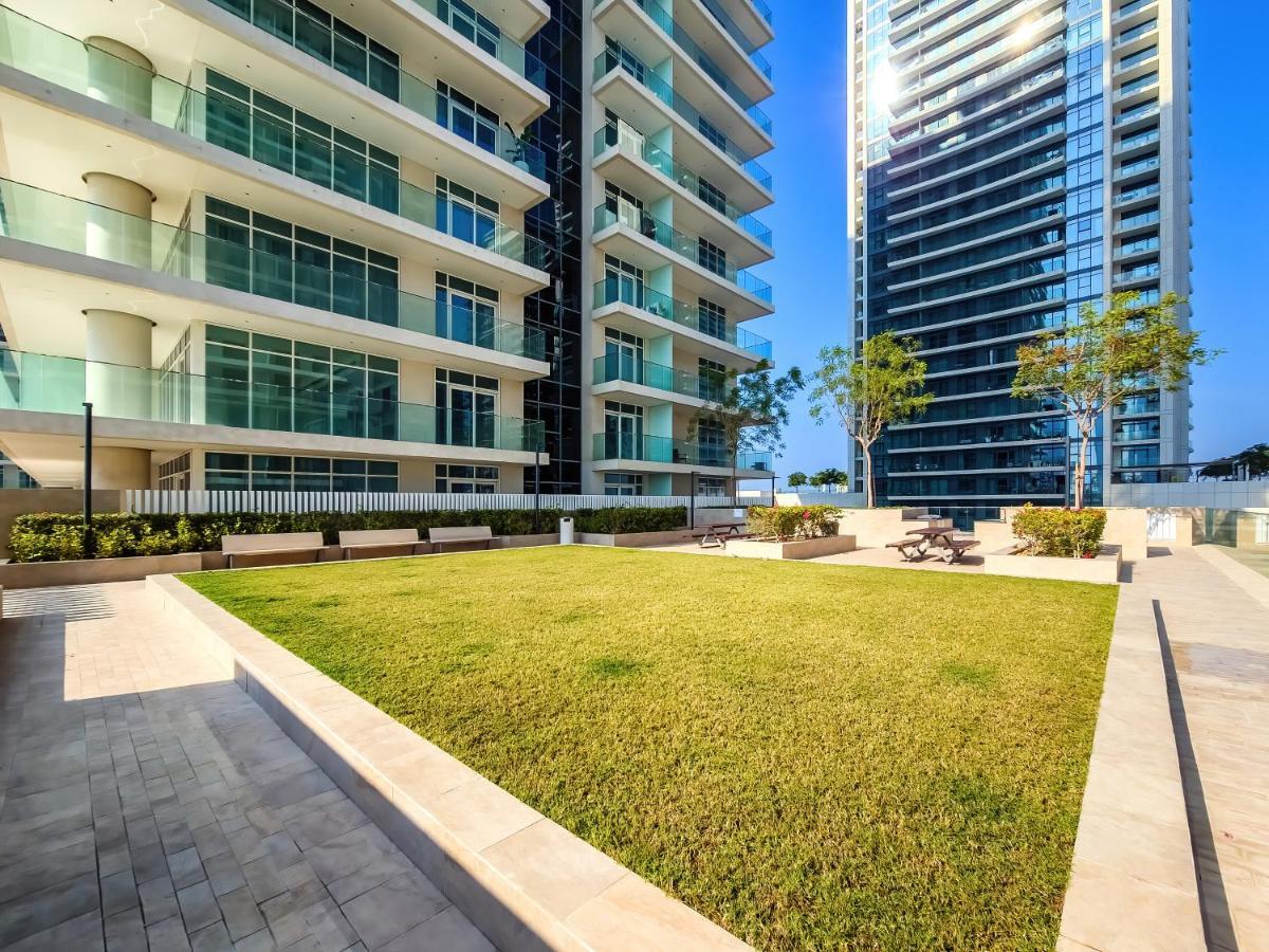 Emaar Beachfront Sunrise Bay 2bdr Apartment *