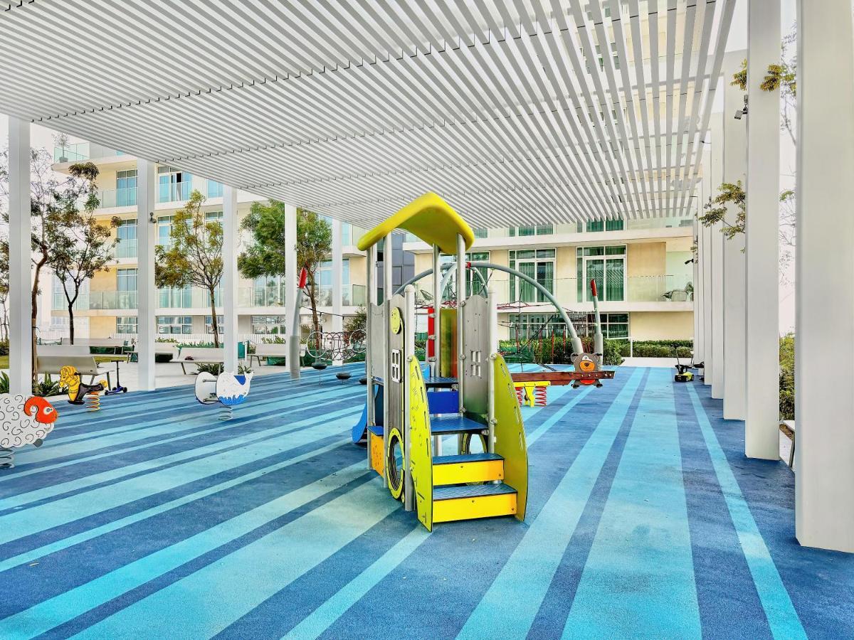 Emaar Beachfront Sunrise Bay 2bdr Apartment