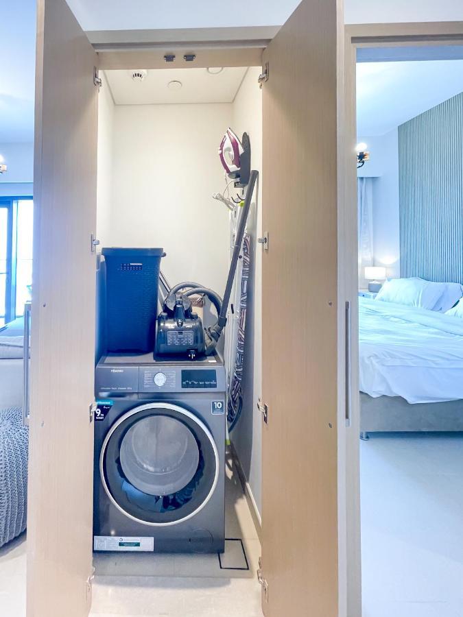 Apartment Beautiful By Mall 161br-2 Dubai