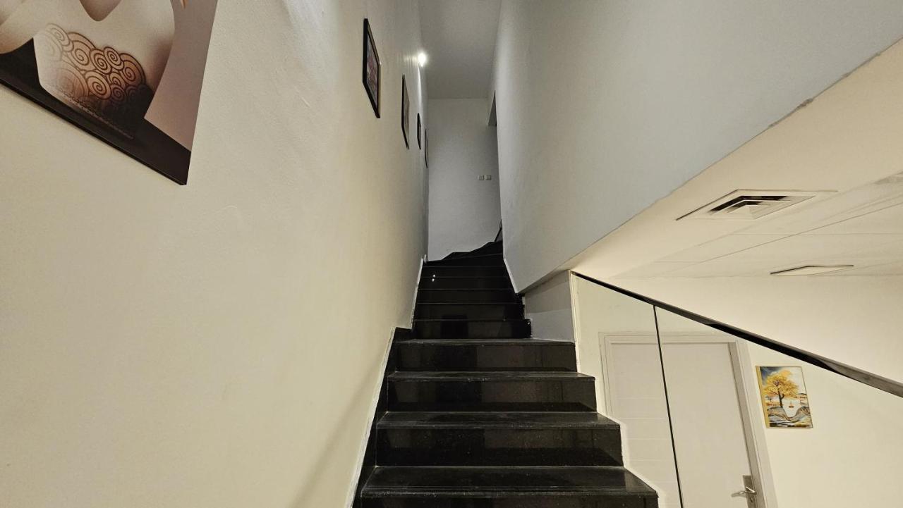 Guest house In - Private Roombalcony In A *