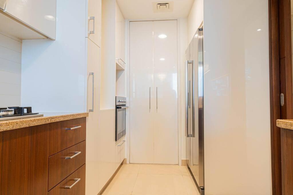 First Class 3br With Full Burj Khalifa And Fountain View * Dubai