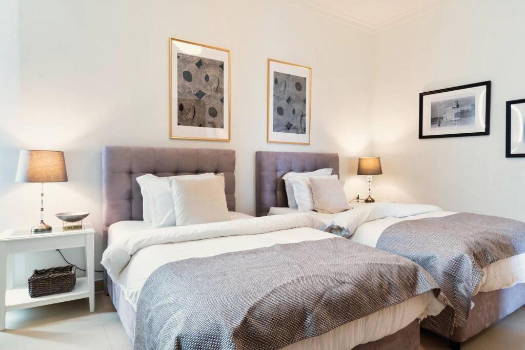 First Class 3br With Full Burj Khalifa And Fountain View Apartment Dubai