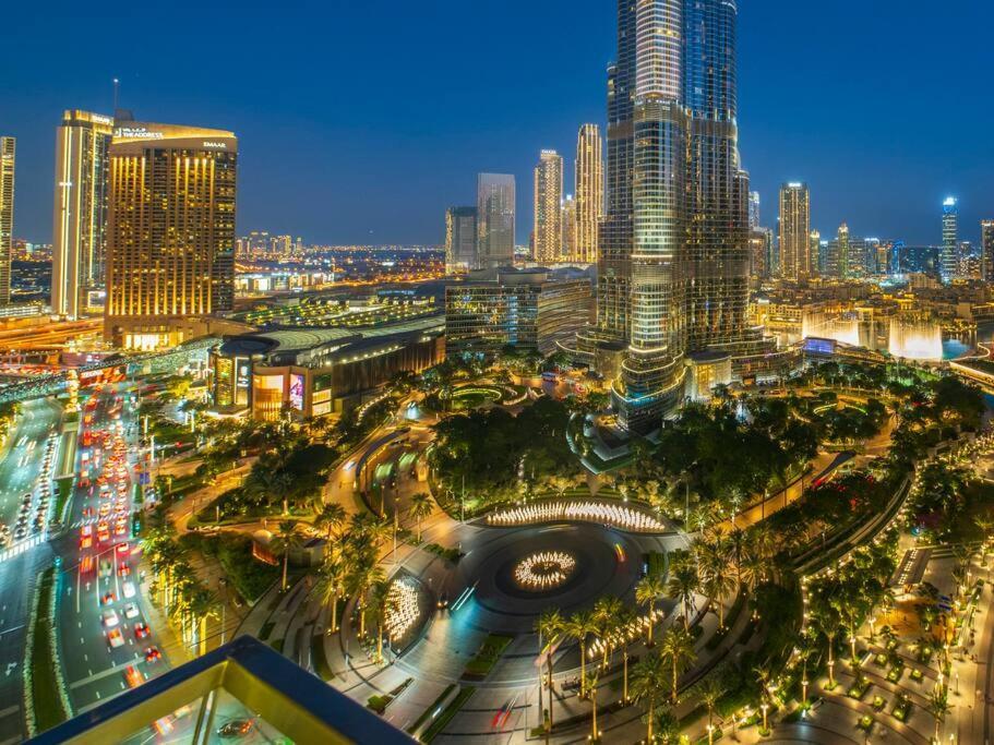 First Class 3br With Full Burj Khalifa And Fountain View Apartment *