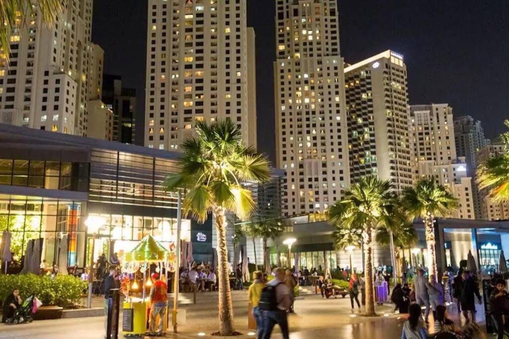 Stylish By & Metro In Marina * Dubai