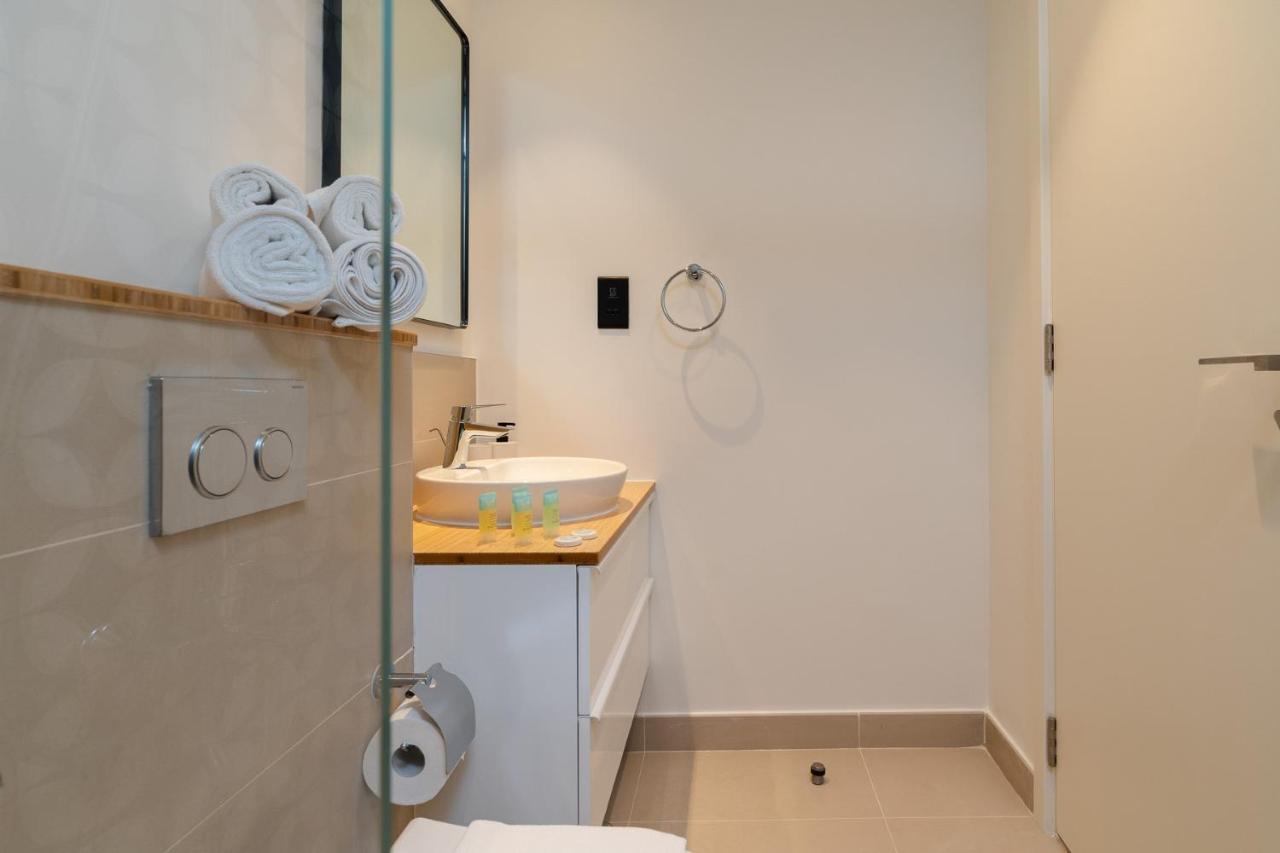 Apartment Modern 2 Bedroom Amazing Amenities And Location *