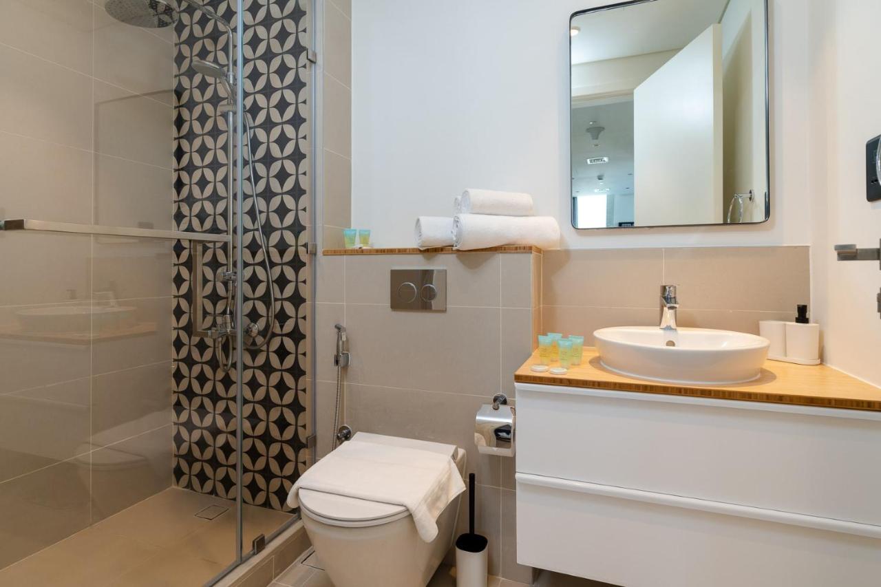 Apartment Modern 2 Bedroom Amazing Amenities And Location Dubai