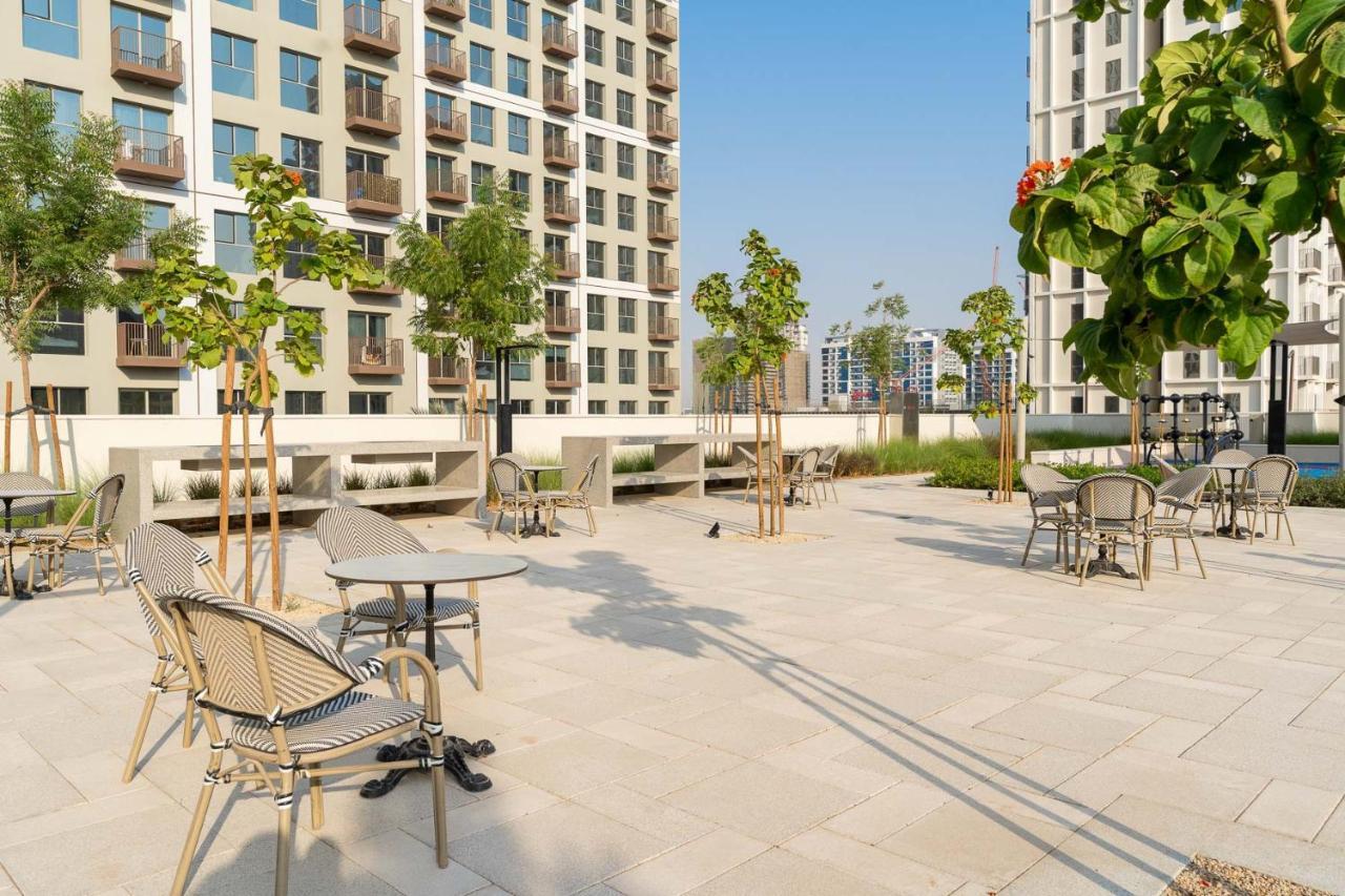 Modern 2 Bedroom Amazing Amenities And Location Apartment *