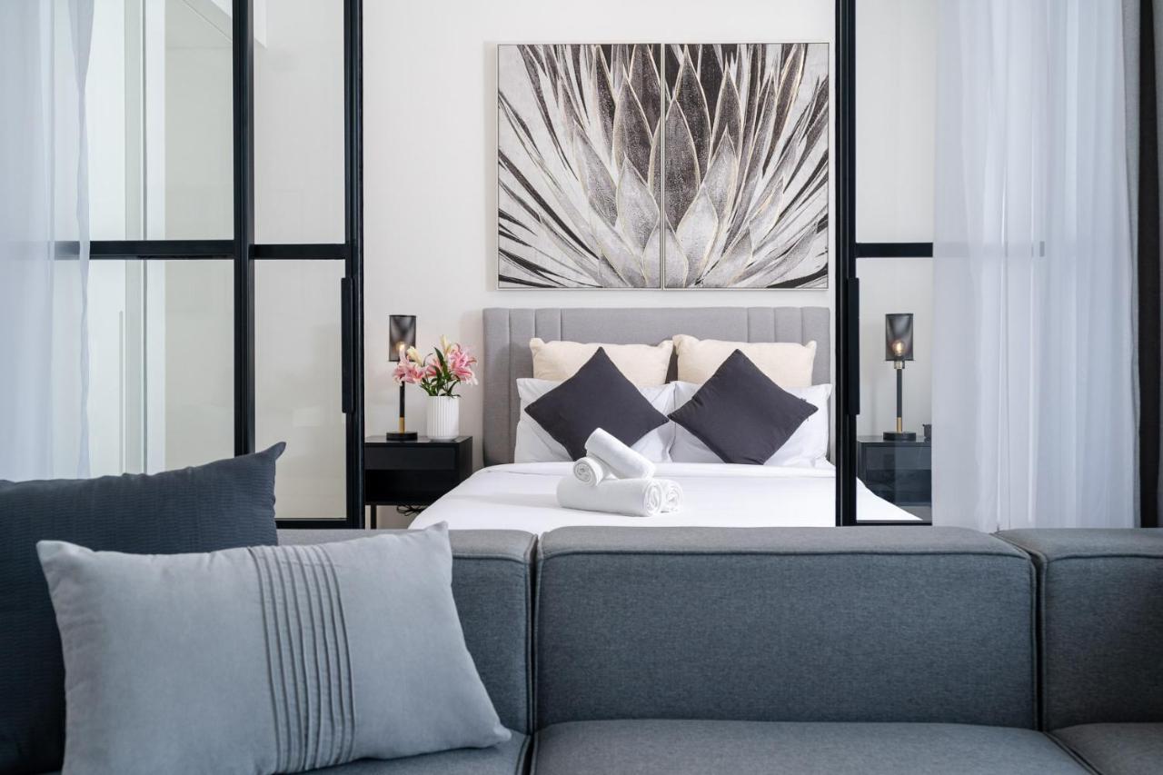 Modern 2 Bedroom Amazing Amenities And Location *