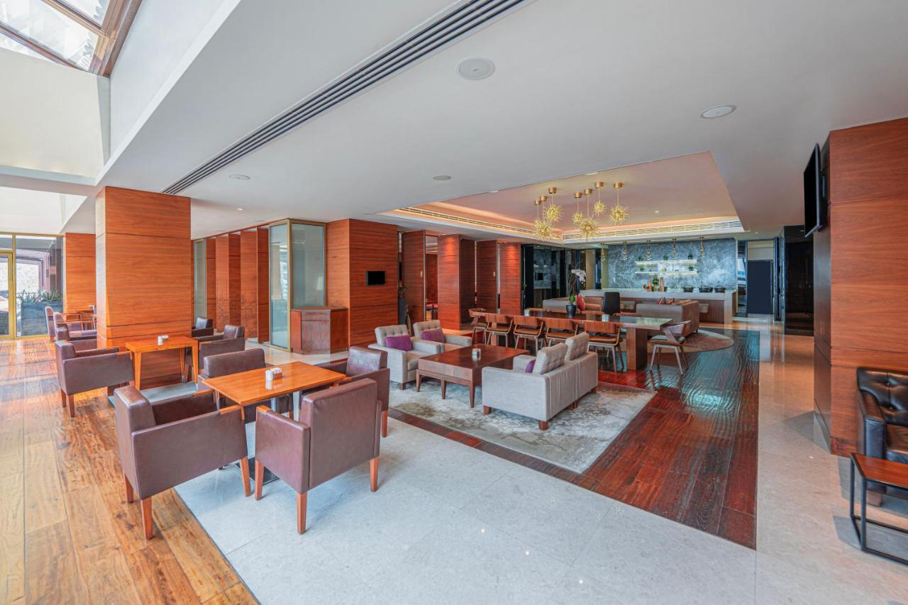 Hyatt Regency - Corniche Hotel