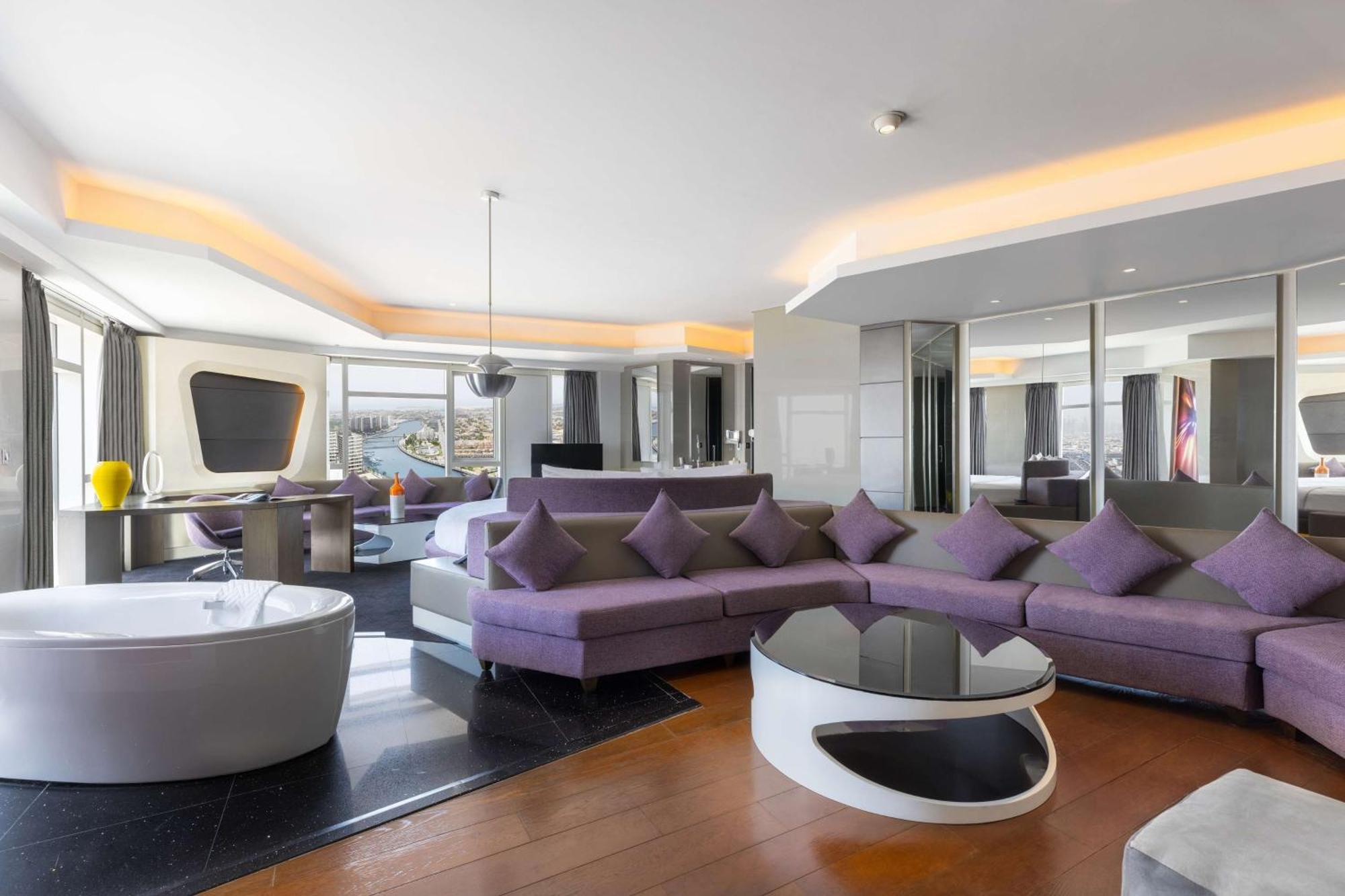 Hotel V Dubai, Curio Collection By Hilton 5*