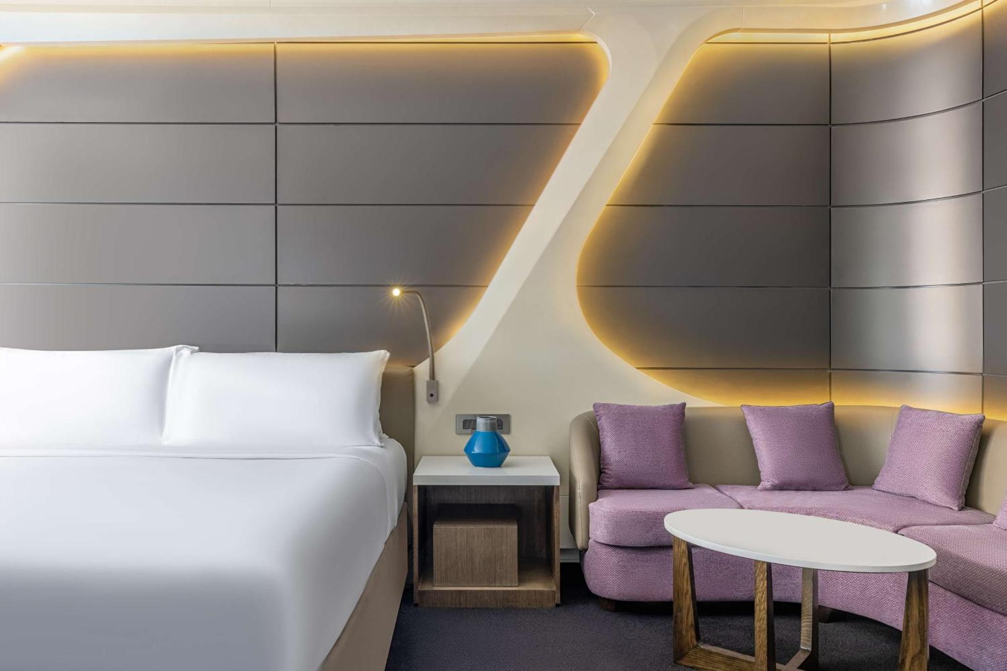 V Dubai, Curio Collection By Hilton Hotel 5*