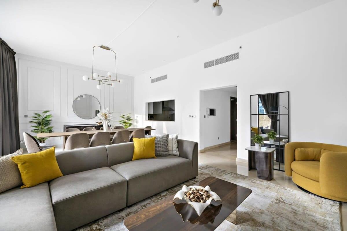 Silkhaus Ideal For Big Family, 5bdr With Private Roof Top Apartment Dubai