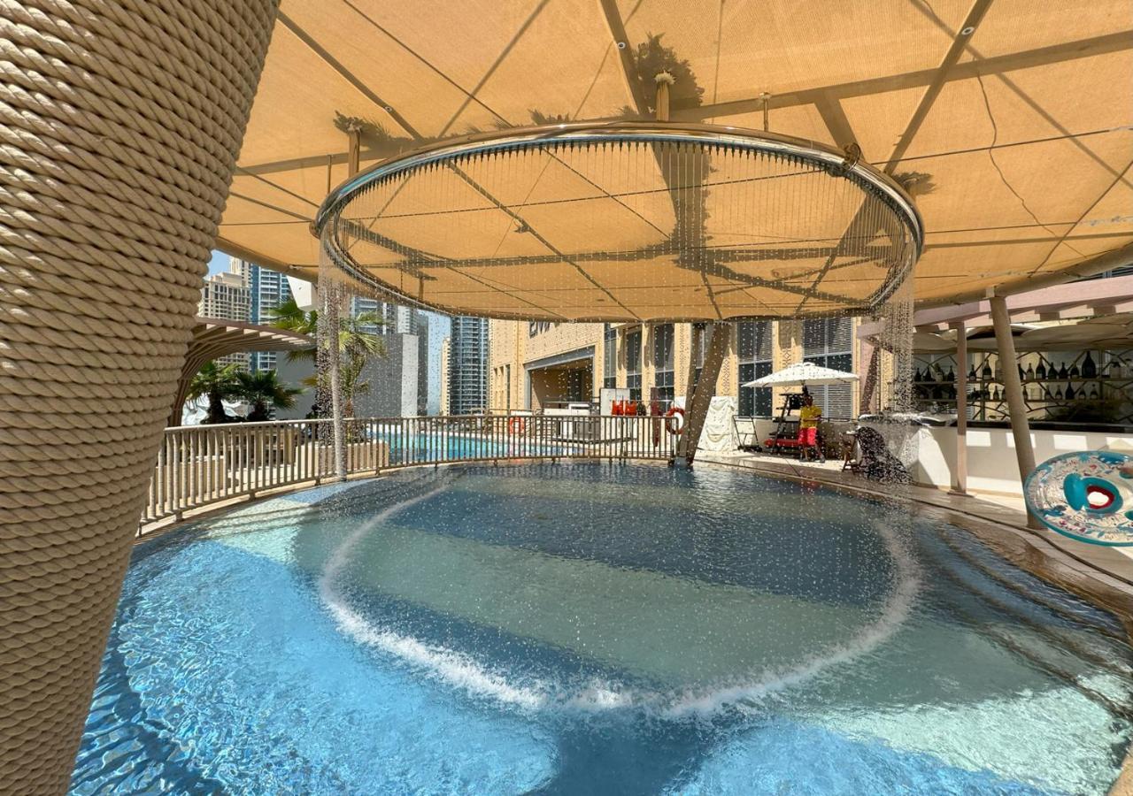 Jw Marriott Marina Residences, With Balcony Connected To Marina Mall Apartment *