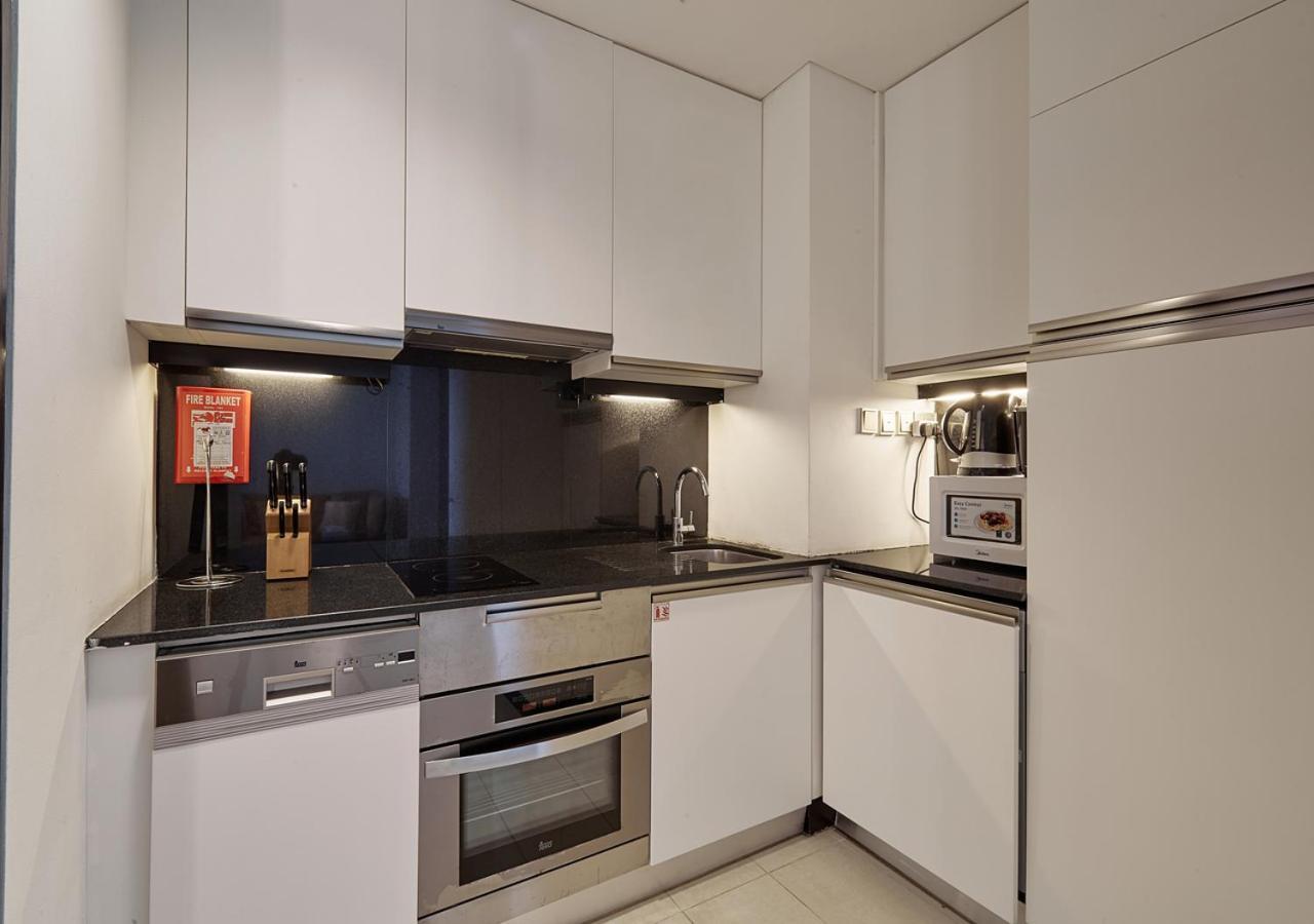 Apartment Jw Marriott Marina Residences, With Balcony Connected To Marina Mall *