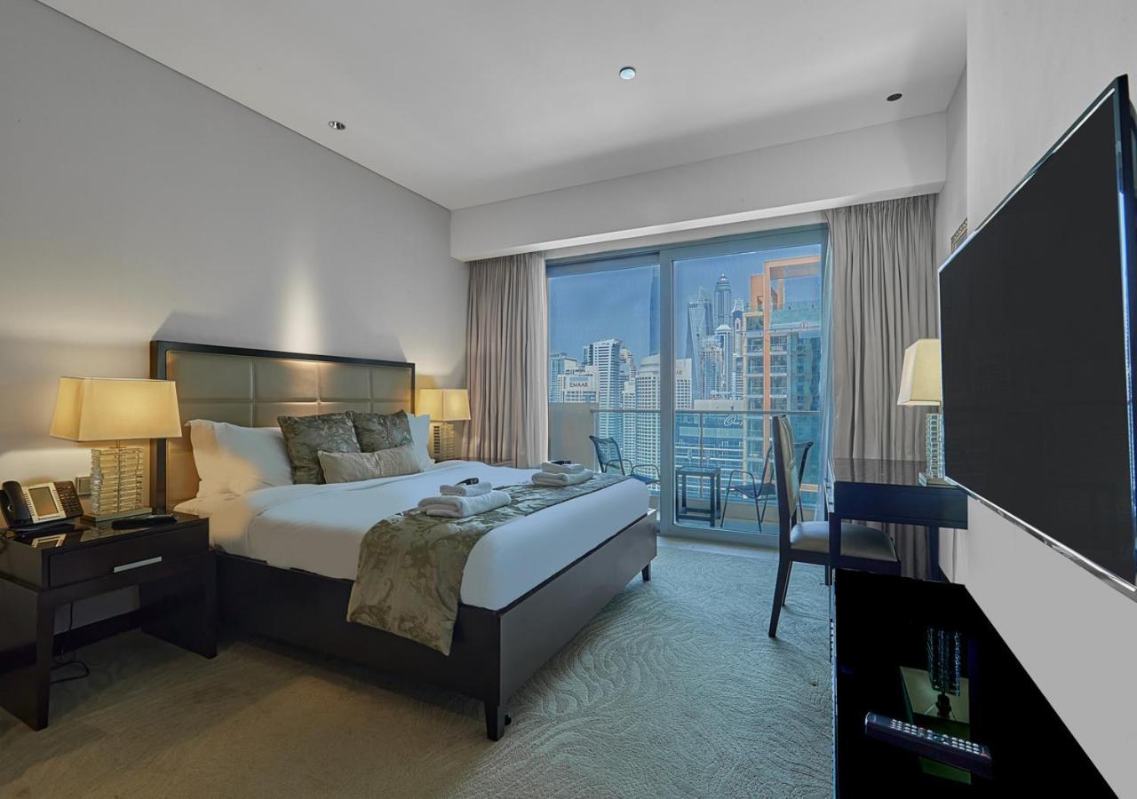 Jw Marriott Marina Residences, With Balcony Connected To Marina Mall