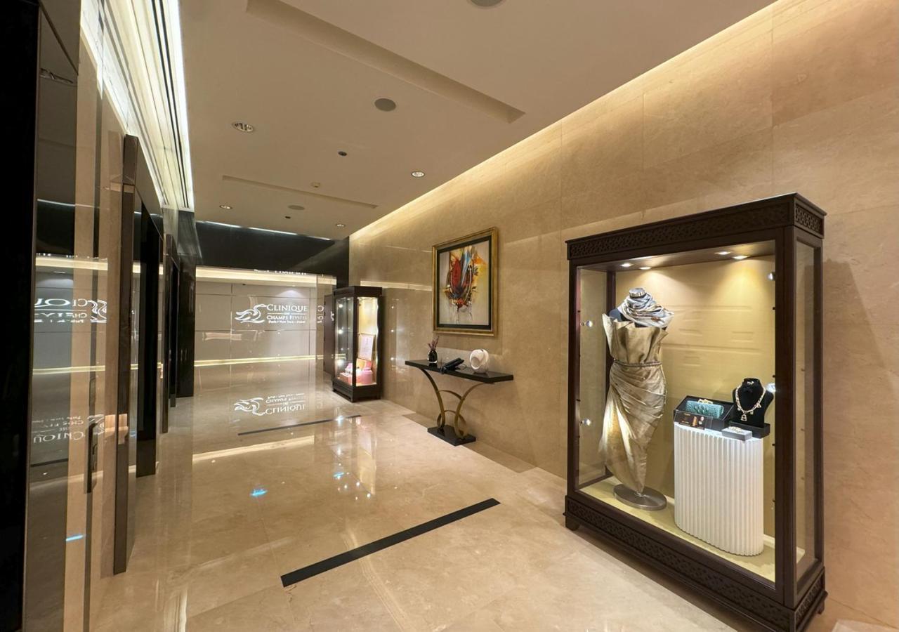 Jw Marriott Marina Residences, With Balcony Connected To Marina Mall *