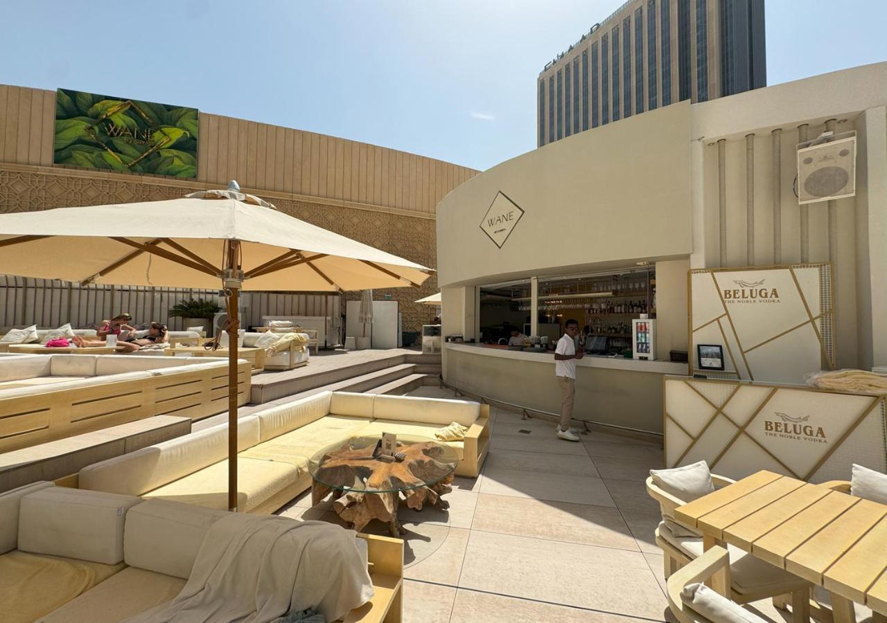 Jw Marriott Marina Residences, With Balcony Connected To Marina Mall Apartment