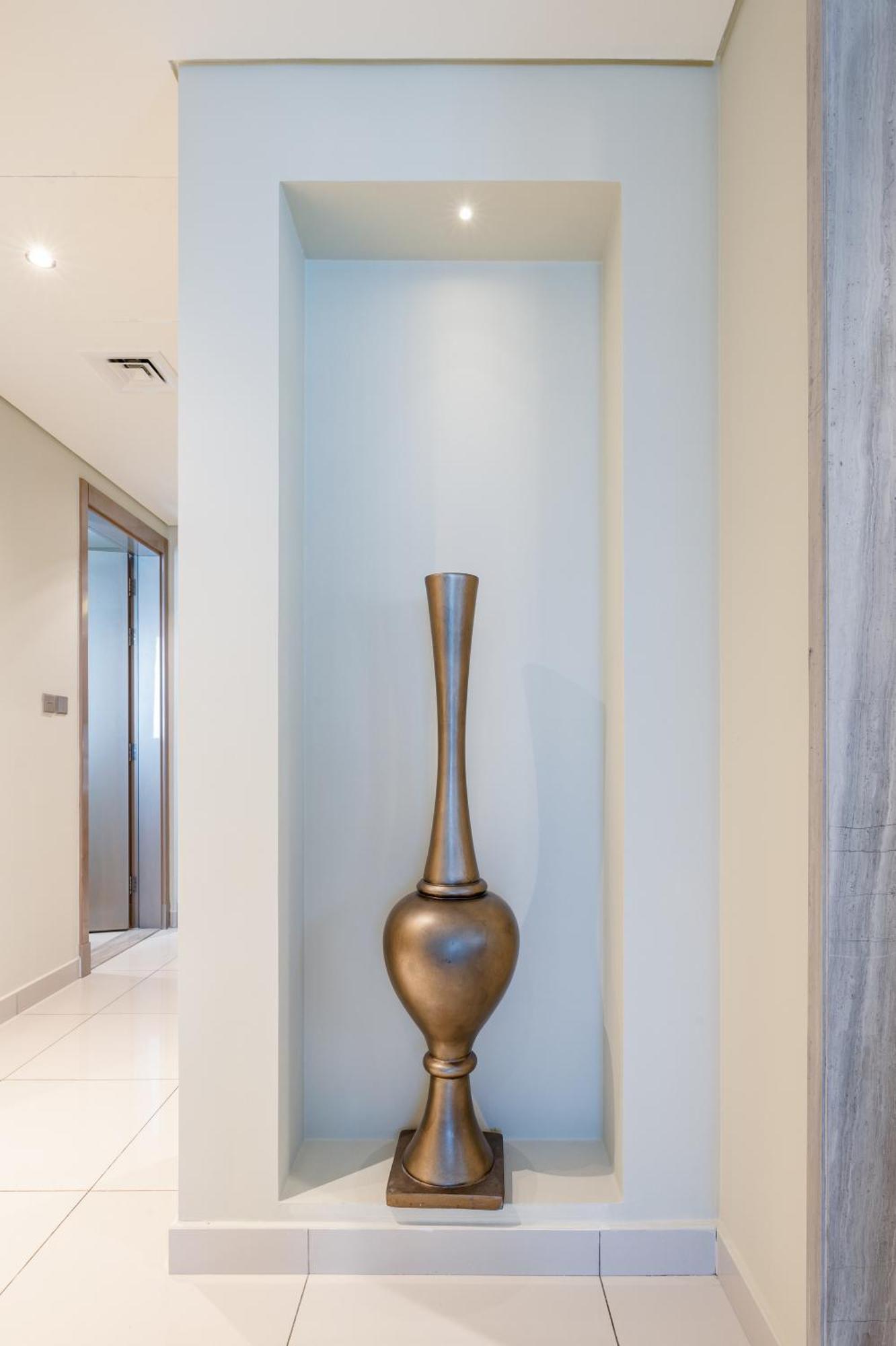 Aliving Supreme 2br Damac Paramount Tower Business Bay 2907 Apartment *